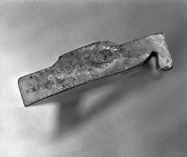 Profil d'un fer de forme servant à l'incrustation des motifs décoratifs sur le couvercle des tabatières. © Jérôme Mongreville / Région Bourgogne-Franche-Comté, Inventaire du patrimoine - 2000