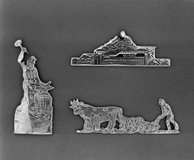 Motifs décoratifs en maillechort. © Jérôme Mongreville / Région Bourgogne-Franche-Comté, Inventaire du patrimoine - 2000