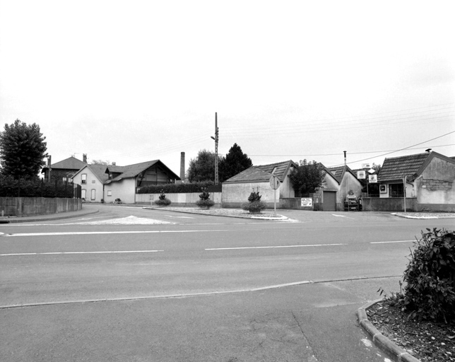 Vue d'ensemble depuis l'ouest. © Yves Sancey / Région Bourgogne-Franche-Comté, Inventaire du patrimoine - 2000