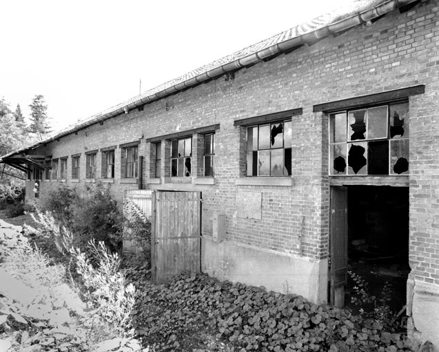 Détail de la façade nord de l'atelier de fabrication. © Yves Sancey / Région Bourgogne-Franche-Comté, Inventaire du patrimoine - 2000