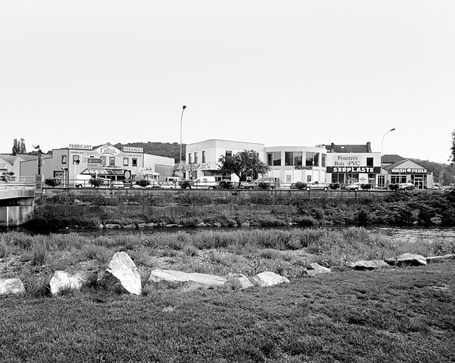 Vue d'ensemble depuis l'ouest. © Yves Sancey / Région Bourgogne-Franche-Comté, Inventaire du patrimoine - 2000