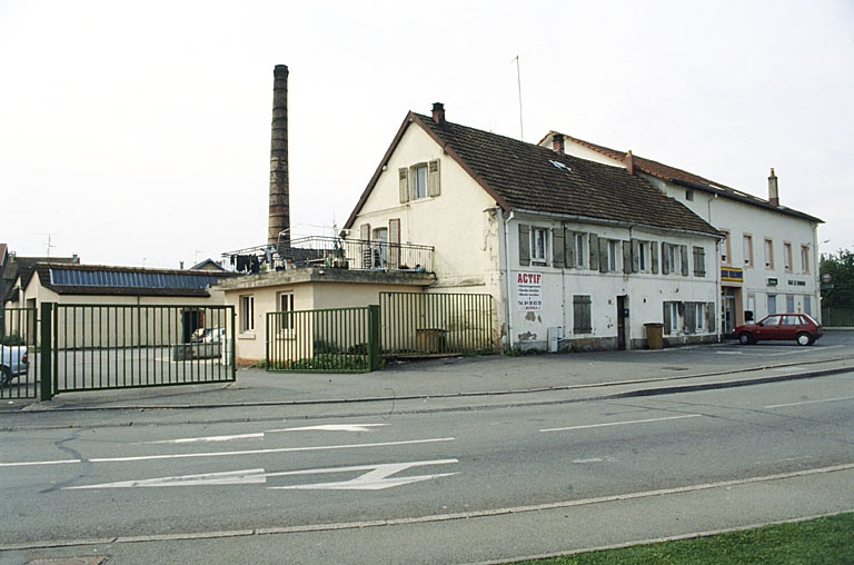 Façades sur rue. © Yves Sancey / Région Bourgogne-Franche-Comté, Inventaire du patrimoine - 2000