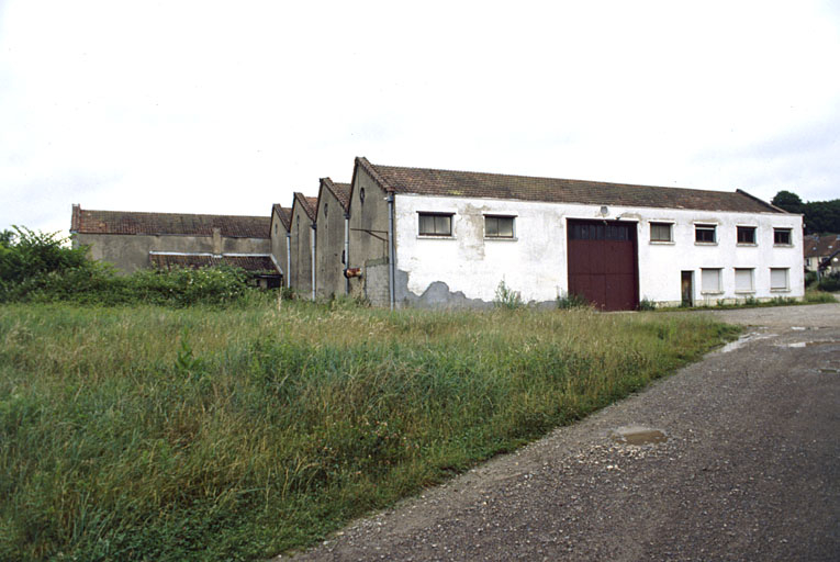 Vue d'ensemble depuis l'ouest. © Yves Sancey / Région Bourgogne-Franche-Comté, Inventaire du patrimoine - 2000