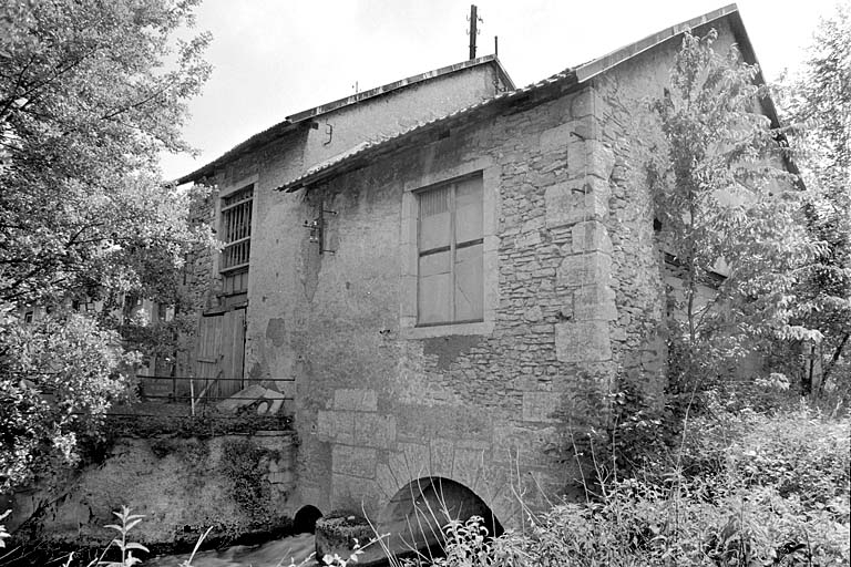 Salle des machines et bâtiment d'eau. © Yves Sancey / Région Bourgogne-Franche-Comté, Inventaire du patrimoine - 2000