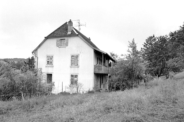 Logement patronal depuis l'ouest. © Yves Sancey / Région Bourgogne-Franche-Comté, Inventaire du patrimoine - 2000