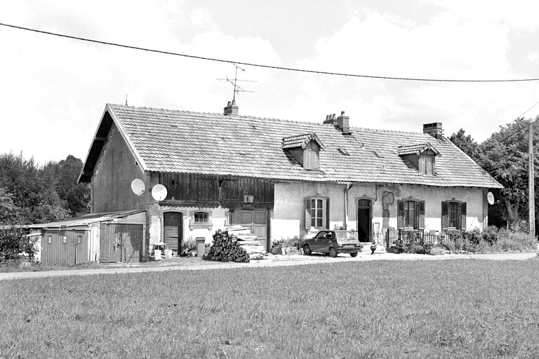 Maison ouvrière à 2 logements. © Yves Sancey / Région Bourgogne-Franche-Comté, Inventaire du patrimoine - 2000