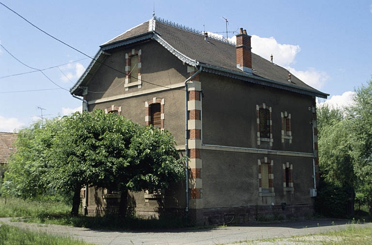 Logement patronal. © Yves Sancey / Région Bourgogne-Franche-Comté, Inventaire du patrimoine - 2000