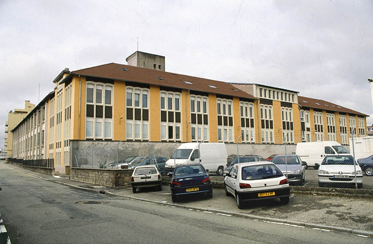 Vue d'ensemble depuis l'est. © Yves Sancey / Région Bourgogne-Franche-Comté, Inventaire du patrimoine - 2000
