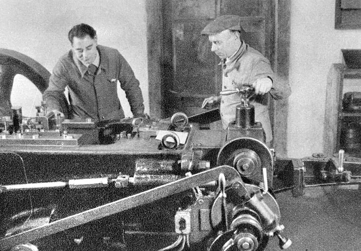 Machine de forgeage à froid (?). © Yves  Sancey (reproduction) / Région Bourgogne-Franche-Comté, Inventaire du patrimoine - 2000