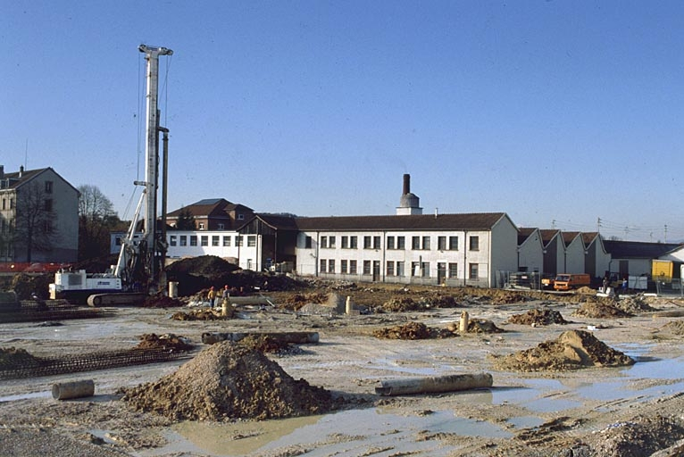 Ateliers de fabrication depuis le sud-est. © Yves Sancey / Région Bourgogne-Franche-Comté, Inventaire du patrimoine - 2000