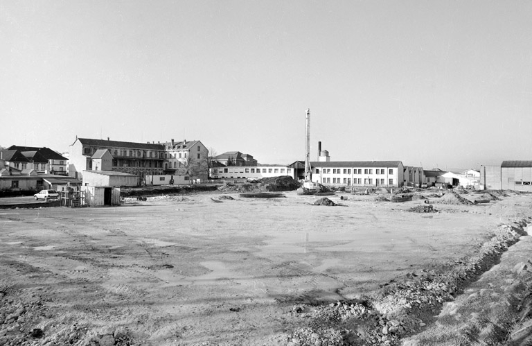 Vue d'ensemble depuis le sud-est. © Yves Sancey / Région Bourgogne-Franche-Comté, Inventaire du patrimoine - 2000