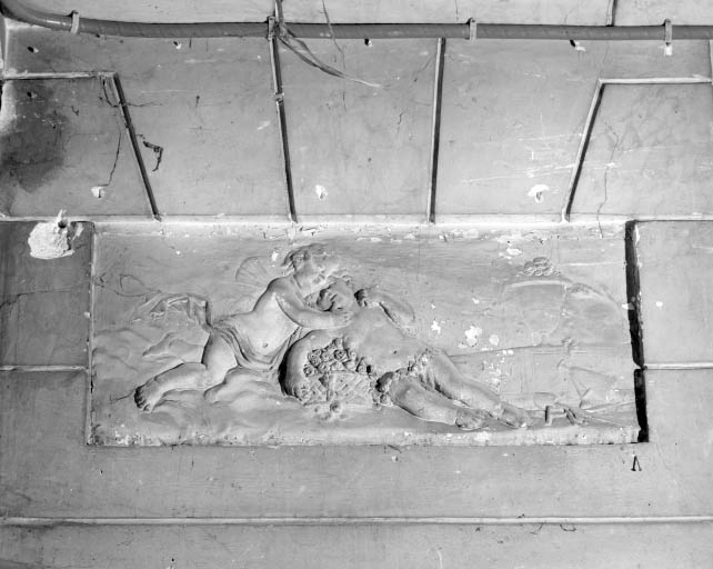 Intérieur : escalier d'honneur, détail d'un décor du rez de chaussée. © Yves Sancey / Région Bourgogne-Franche-Comté, Inventaire du patrimoine - 2001