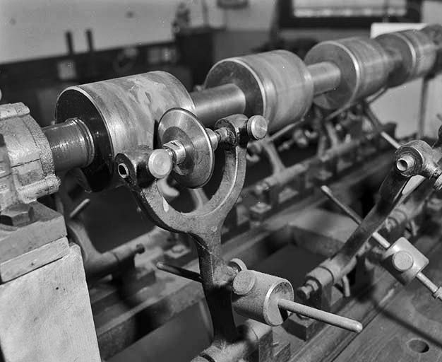 Emplacement de diamantage, avec molette en place. © Jérôme Mongreville / Région Bourgogne-Franche-Comté, Inventaire du patrimoine - 2001