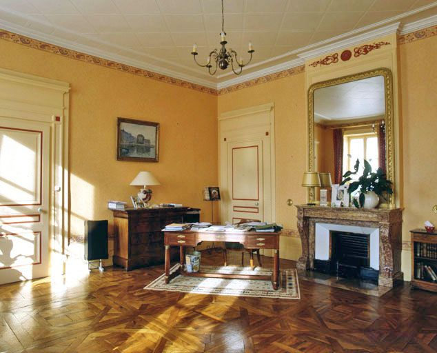 Vue générale du petit salon. © Yves Sancey / Région Bourgogne-Franche-Comté, Inventaire du patrimoine - 2001