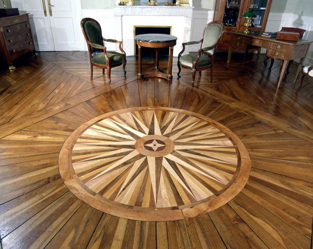 La rosace. © Yves Sancey / Région Bourgogne-Franche-Comté, Inventaire du patrimoine - 2001 La rosace. © Yves Sancey / Région Bourgogne-Franche-Comté, Inventaire du patrimoine - 2001