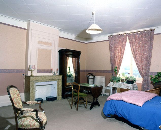Chambre n° 20 du second étage. © Yves Sancey / Région Bourgogne-Franche-Comté, Inventaire du patrimoine - 2001