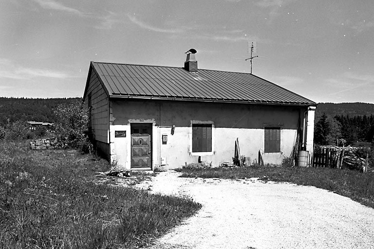 Façade antérieure. © Jérôme Mongreville / Région Bourgogne-Franche-Comté, Inventaire du patrimoine - 2001