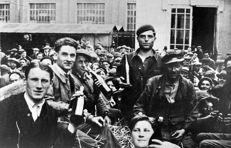 Grève en 1936 (?). © Jérôme  Mongreville (reproduction) / Région Bourgogne-Franche-Comté, Inventaire du patrimoine - 2001