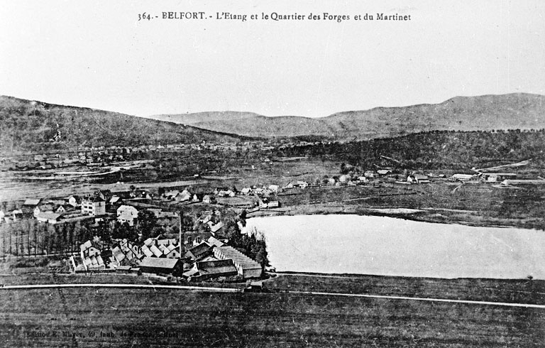 Belfort. L'étang et le quartier des Forges et du Martinet. © Jérôme  Mongreville (reproduction) / Région Bourgogne-Franche-Comté, Inventaire du patrimoine - 2001