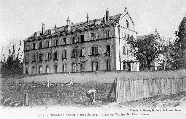 Delle (Frontière franco-suisse). L'ancien collège des Dominicains. © Jérôme  Mongreville (reproduction) / Région Bourgogne-Franche-Comté, Inventaire du patrimoine - 2001
