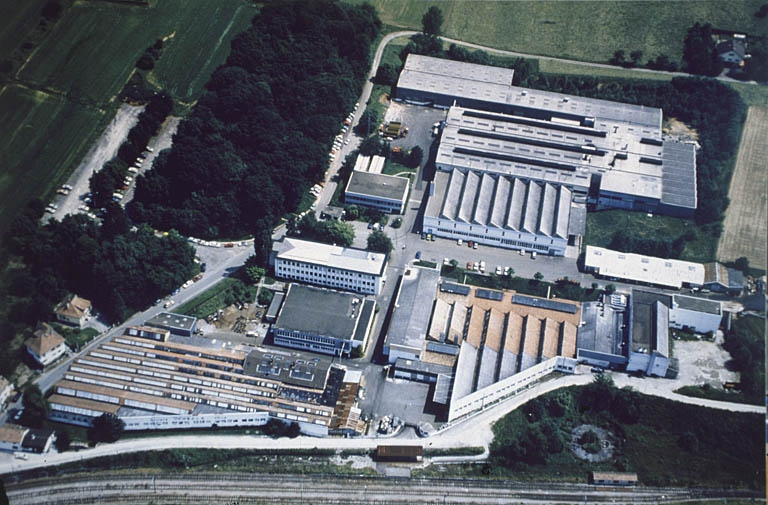 Vue aérienne depuis l'ouest. © Yves  Sancey (reproduction) / Région Bourgogne-Franche-Comté, Inventaire du patrimoine - 2001