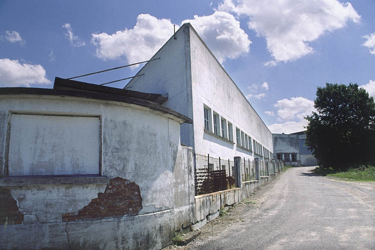 Fonderie et atelier d'usinage du zamak. © Yves Sancey / Région Bourgogne-Franche-Comté, Inventaire du patrimoine - 2001
