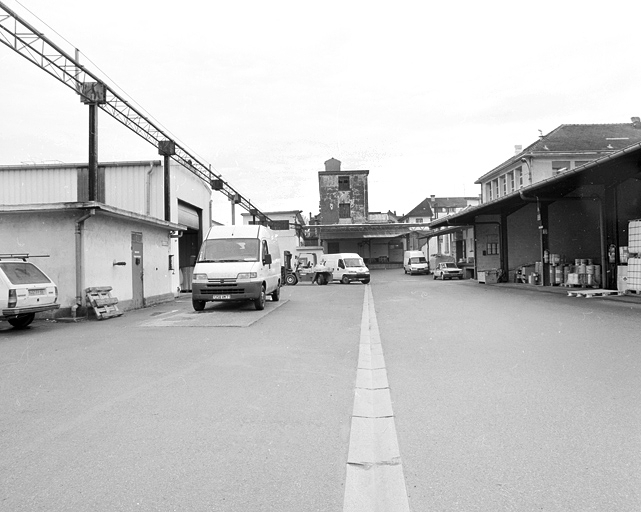 Vue d'ensemble depuis le nord-ouest. © Yves Sancey / Région Bourgogne-Franche-Comté, Inventaire du patrimoine - 2001
