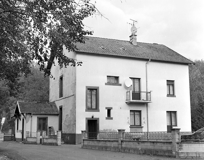 Conciergerie. © Yves Sancey / Région Bourgogne-Franche-Comté, Inventaire du patrimoine - 2001
