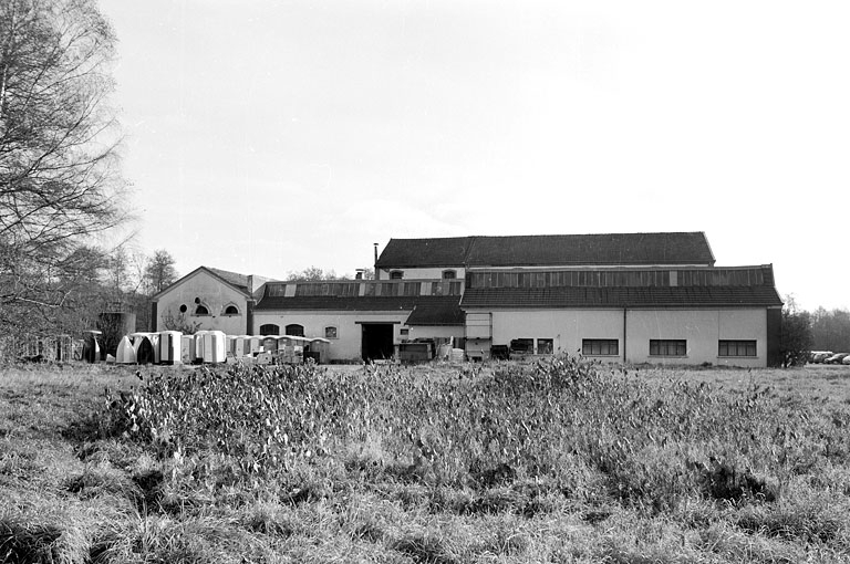 Vue d'ensemble depuis le nord-ouest. © Yves Sancey / Région Bourgogne-Franche-Comté, Inventaire du patrimoine - 2001