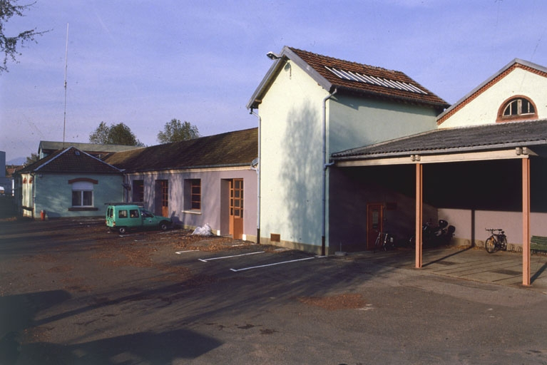 Bureaux, atelier du tissage, chaufferie et atelier de forge. © Jérôme Mongreville / Région Bourgogne-Franche-Comté, Inventaire du patrimoine - 2001
