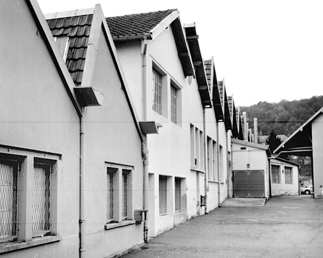 Alignement nord de l'ancien atelier de fabrication. © Yves Sancey / Région Bourgogne-Franche-Comté, Inventaire du patrimoine - 2001