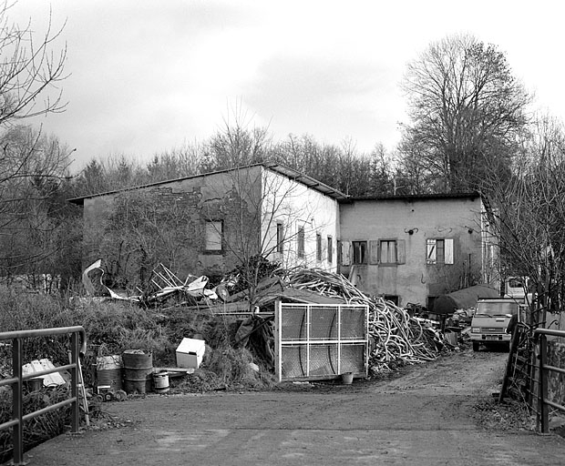 Vue d'ensemble depuis l'ouest. © Jérôme Mongreville / Région Bourgogne-Franche-Comté, Inventaire du patrimoine - 2001