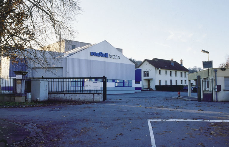 Vue d'ensemble depuis l'est. © Jérôme Mongreville / Région Bourgogne-Franche-Comté, Inventaire du patrimoine - 2001