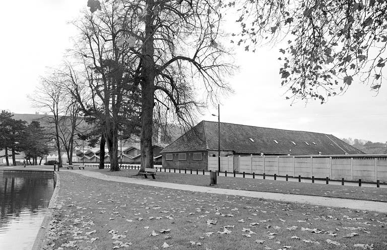 Vue d'ensemble depuis le nord-ouest. © Jérôme Mongreville / Région Bourgogne-Franche-Comté, Inventaire du patrimoine - 2001
