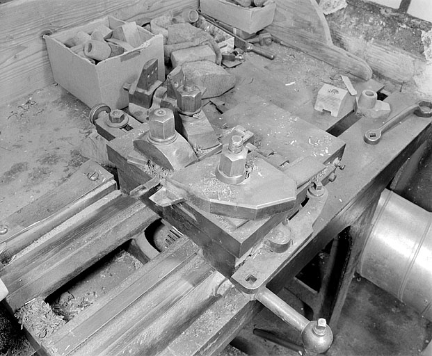 Chariot porte-outil (atelier de finissage). © Jérôme Mongreville / Région Bourgogne-Franche-Comté, Inventaire du patrimoine - 2002