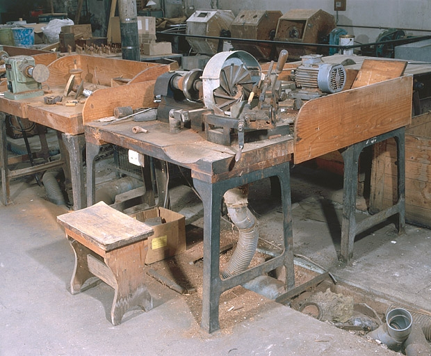 Vue d'ensemble de trois quarts droite. © Jérôme Mongreville / Région Bourgogne-Franche-Comté, Inventaire du patrimoine - 2002