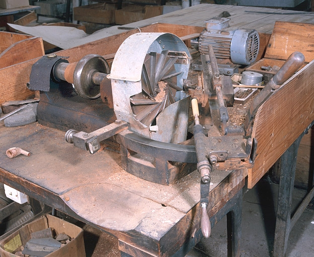 Vue d'ensemble de trois quarts droite. © Jérôme Mongreville / Région Bourgogne-Franche-Comté, Inventaire du patrimoine - 2002