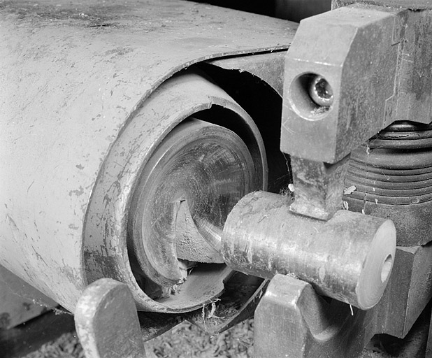 Détail de l'outil de coupe côté gauche. © Jérôme Mongreville / Région Bourgogne-Franche-Comté, Inventaire du patrimoine - 2002