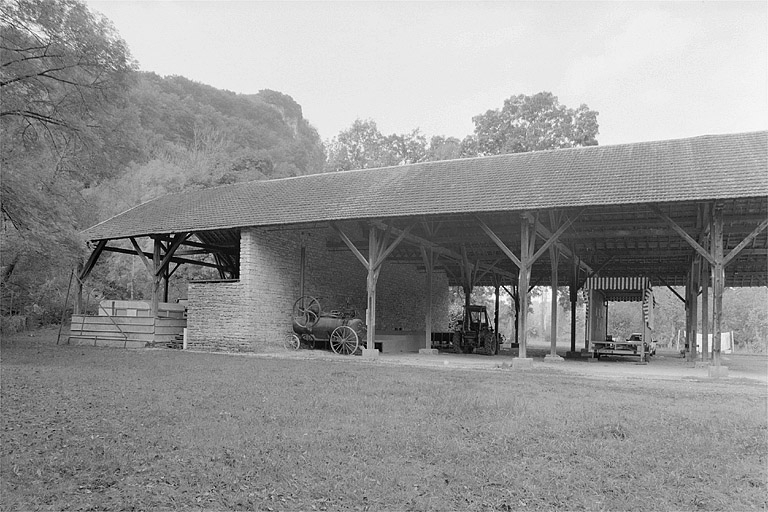 L'entrepôt à merisier. © Yves Sancey / Région Bourgogne-Franche-Comté, Inventaire du patrimoine - 2002