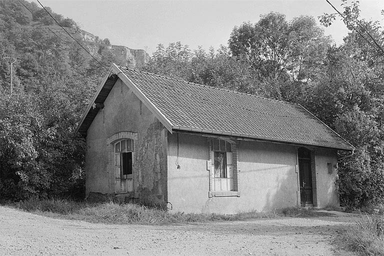 Vue de trois quarts gauche. © Yves Sancey / Région Bourgogne-Franche-Comté, Inventaire du patrimoine - 2002