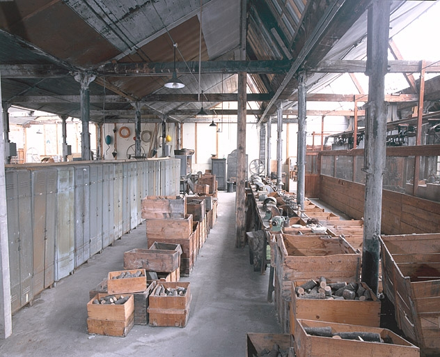 Vue de la partie de l'atelier principal transformée en vestiaires vers 1970. © Yves Sancey / Région Bourgogne-Franche-Comté, Inventaire du patrimoine - 2002