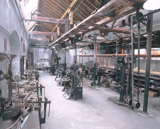 Vue d'ensemble depuis l'angle nord-ouest. © Yves Sancey / Région Bourgogne-Franche-Comté, Inventaire du patrimoine - 2002