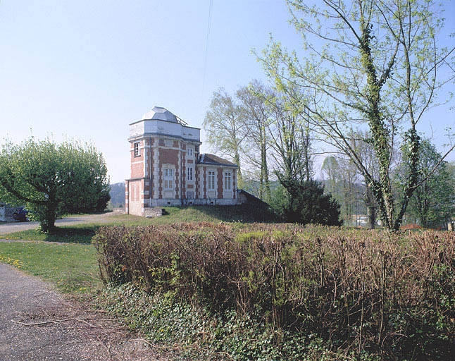 Vue d'ensemble depuis le pavillon de la méridienne, au sud-est. © Jérôme Mongreville / Région Bourgogne-Franche-Comté, Inventaire du patrimoine - 2002