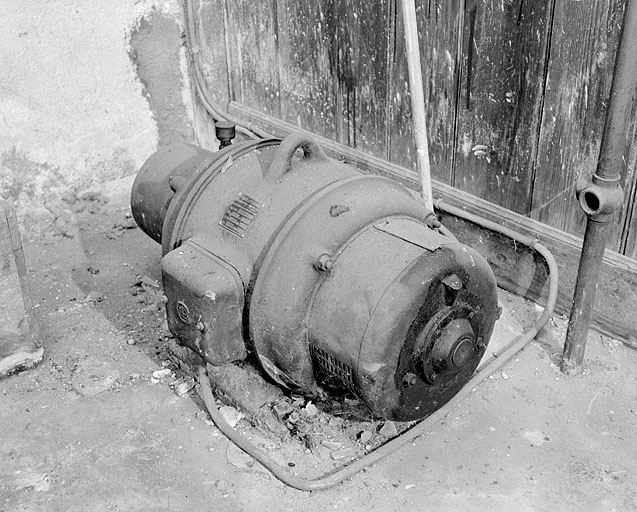 Atelier de mécanique. Moteur électrique. © Yves Sancey / Région Bourgogne-Franche-Comté, Inventaire du patrimoine - 2002