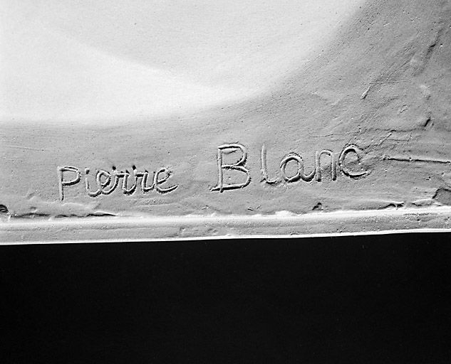 Signature du sculpteur Pierre Blanc. © Jérôme Mongreville / Région Bourgogne-Franche-Comté, Inventaire du patrimoine - 2002