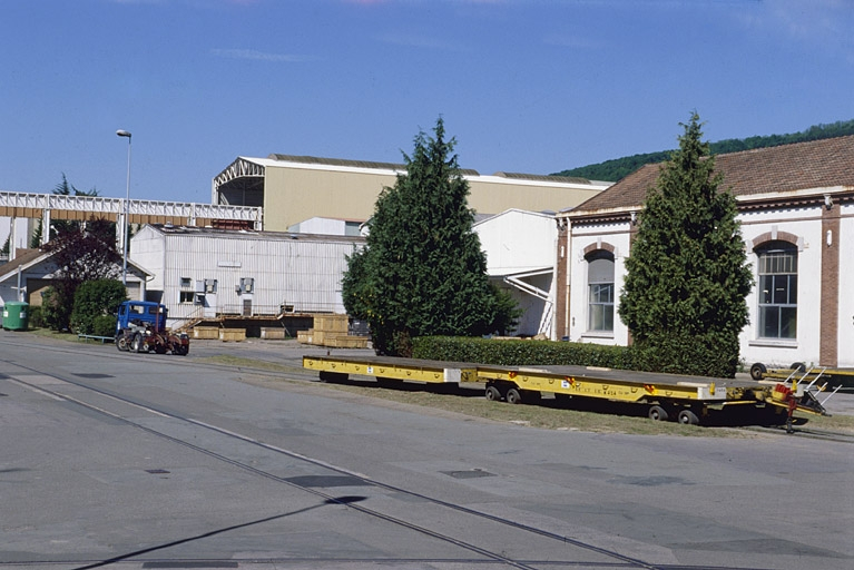 Quartier nord-ouest de l'usine (ancien atelier d'usinage des moyens moteurs). © Jérôme Mongreville / Région Bourgogne-Franche-Comté, Inventaire du patrimoine - 2002