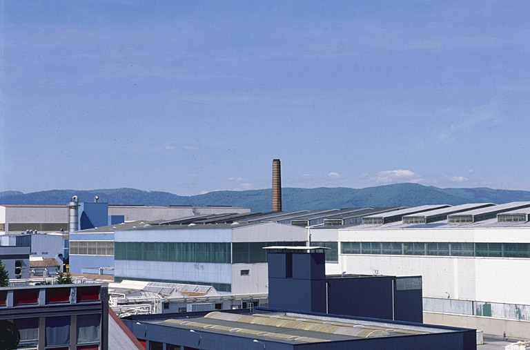 Vue des toitures depuis le sud. © Jérôme Mongreville / Région Bourgogne-Franche-Comté, Inventaire du patrimoine - 2002