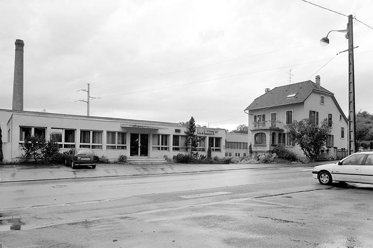Bureaux et logement depuis le nord. © Yves Sancey / Région Bourgogne-Franche-Comté, Inventaire du patrimoine - 2002