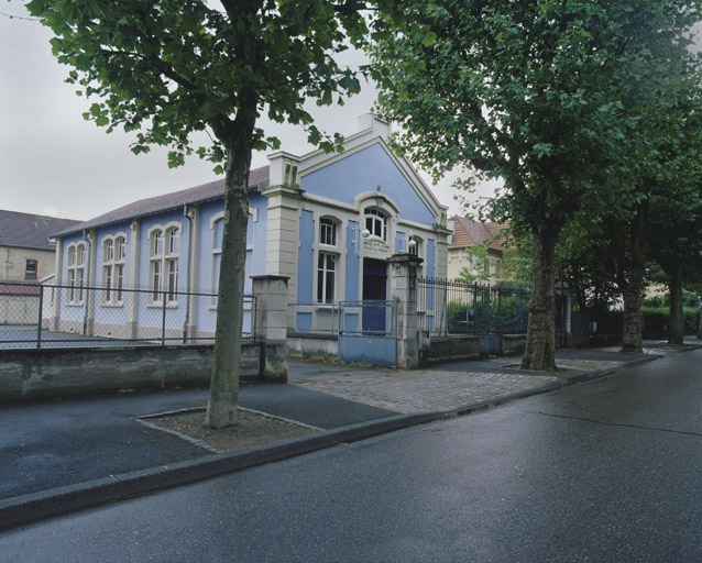 Vue d'ensemble de l'ancienne salle de répétition de l'harmonie de la société. © Yves Sancey / Région Bourgogne-Franche-Comté, Inventaire du patrimoine - 2002
