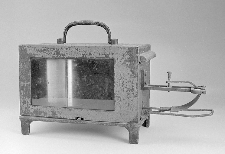 L'instrument, cage fermée. © Jérôme Mongreville / Région Bourgogne-Franche-Comté, Inventaire du patrimoine - 2003